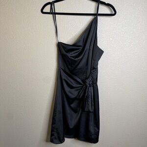 Gianni Bini One-Shoulder Satin Tie-Waist Dress – Black, Size 6 (NWT)